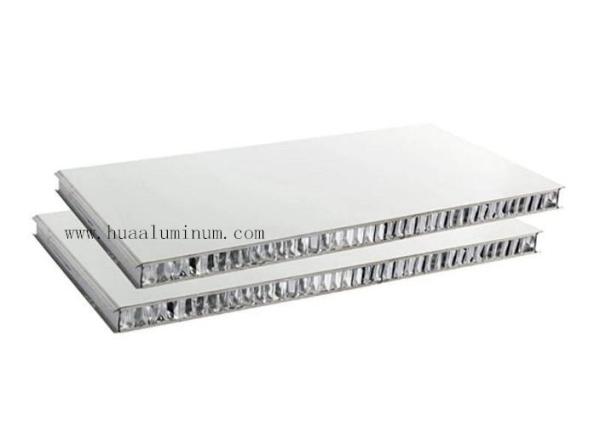 SGS Black Honeycomb Aluminium Panel , Sound Insulation 20mm Aluminium Plate