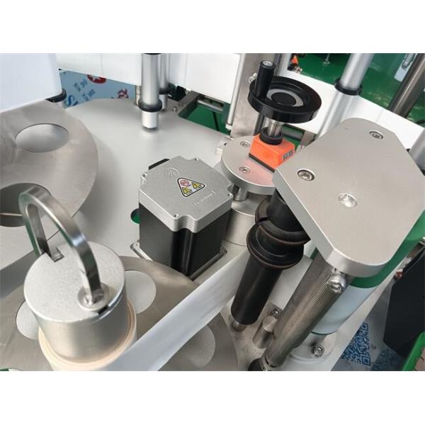 Automatic Label Applicator Cosmetic Labeling Machine With PLC Control Self Adhesive Label Paper