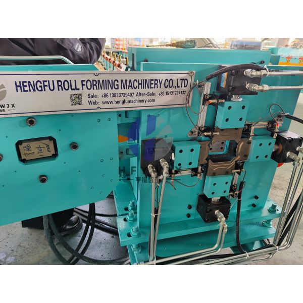 Hydraulic 16 Stations Gutter Downspout Machine 5.5kw For Precision Gutter Production