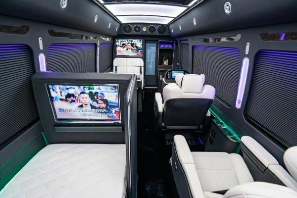 Toyota Coaster 7 Seater Coach Tour Bus Gasoline Rear Drive 4×2 Manual Transmission