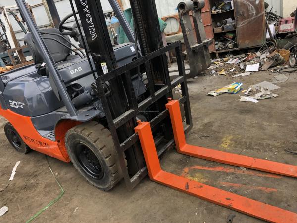 3-Ton Capacity Used Toyota Forklift Affordable Solution For Construction
