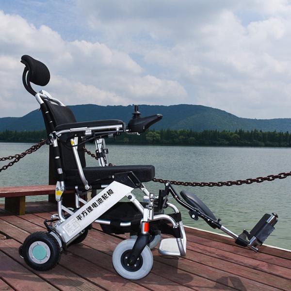 Outdoor Mobility 6km/H Classic Foldable Electric Wheelchair