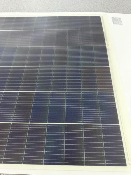 X-Solar 520W Flexible Bendable Soft Soalr Modules Panels Sheet Building Material 23.5% Power Efficiency 70 Pieces Per Pallet