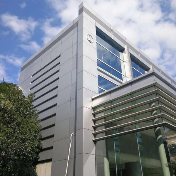 Конструкция Q235 ненесущей стены полуфабрикат дизайна алюминиевая стеклянная