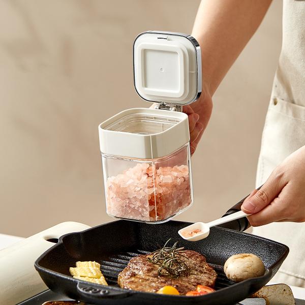 Kitchen Seasoning Powder Spices Storage Container Tea Coffee Sugar Salt Glass Jars Container With Stainless Steel Lid And Spoon