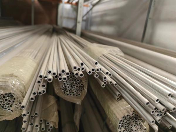 Bright Anodized 6063 Aluminum Pipe Tube Extruded Aluminum Profiles