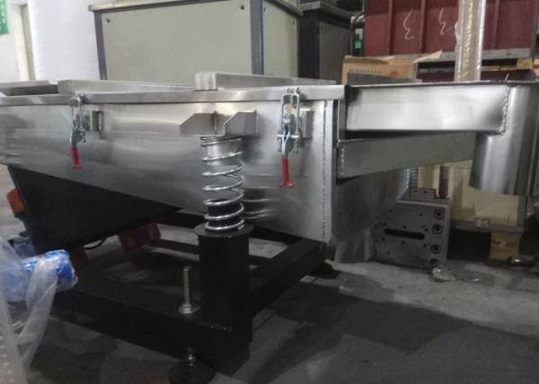 Easy Operation Vibrating Screen Machine , Industrial Sieving Machine