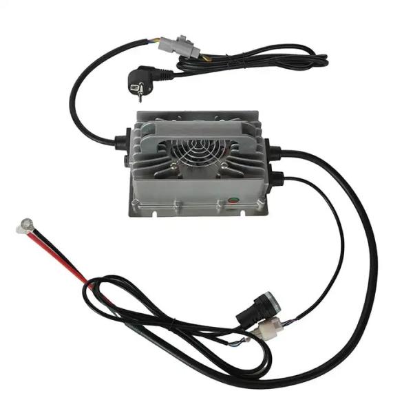 Защита от перенапряжения 60V12A Литий-ионное зарядное устройство для электрических метлок