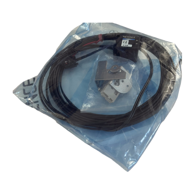 KEYENCE CZ-H72 Digital Fiber Optic Sensor Head Reflective Gloss Recognition Type