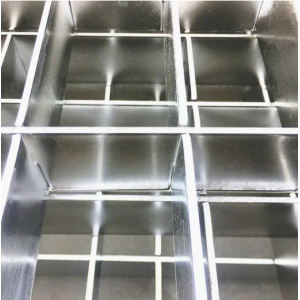Industrial Hot Dip Galvanized Steel Grating Stair Treads with Non-Slip Nosing and Customizable Sizes