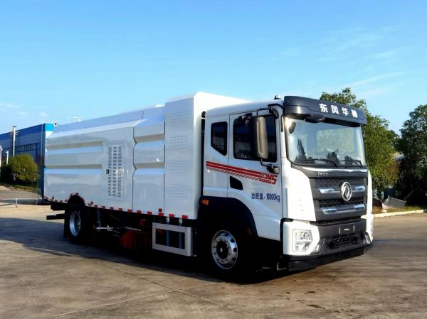 4x2 Dongfeng Road Sweeper Truck 16 Tons High Pressure Jet Water Tank Road Cleaning Vehicle
