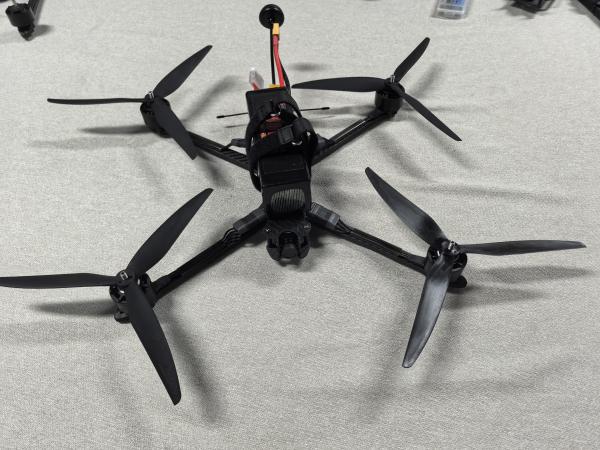 Drones FPV Longue Portée Lourde Payload 7/10/13/15 Pouces Kit Drone FPV avec Caméra Vision Nocturne et Télécommande
