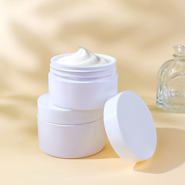 White Plastic Wide-Mouthed Cream Jar with Good Sealing for High-end Skincare
