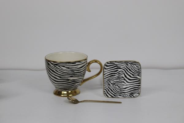 470cc footed mug with 9.5cm square dish 304 stainless steel spoon tableware ceramic gift set