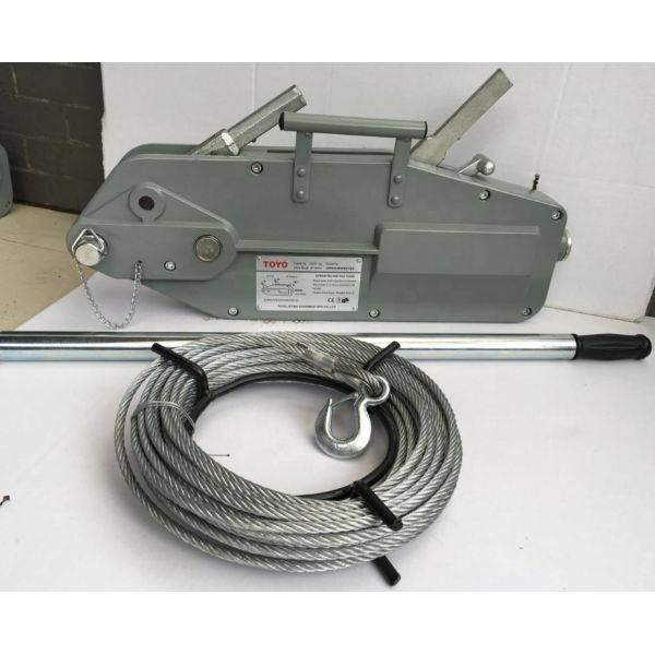 Portable 3.2 Ton Manual Wire Rope Winch with 20M Lifting Height for Construction Hoist