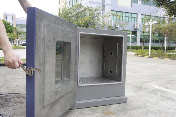 Temp range+50℃～300℃ 136L Stainless Steel Industrial Drying Ovens , Accuracy High Temperature Oven