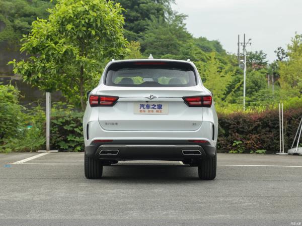 Fuel 1.5t Engine 5/7 Seats Gasoline SUV Baic Ruixiang X5 180km/H Midsize Petrol Vehicle
