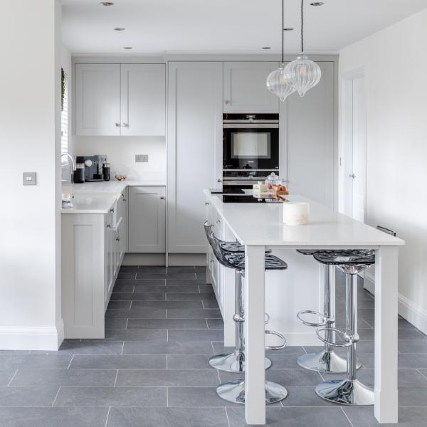 Bespoke Plywood Modular White Kitchen Cupboard Shaker Style Kitchen Cabinet