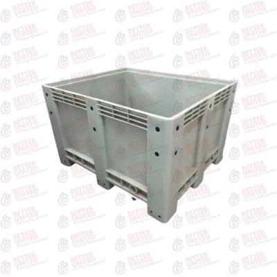 Curando os tanques para o equipamento de teste concreto dos espécimes concretos