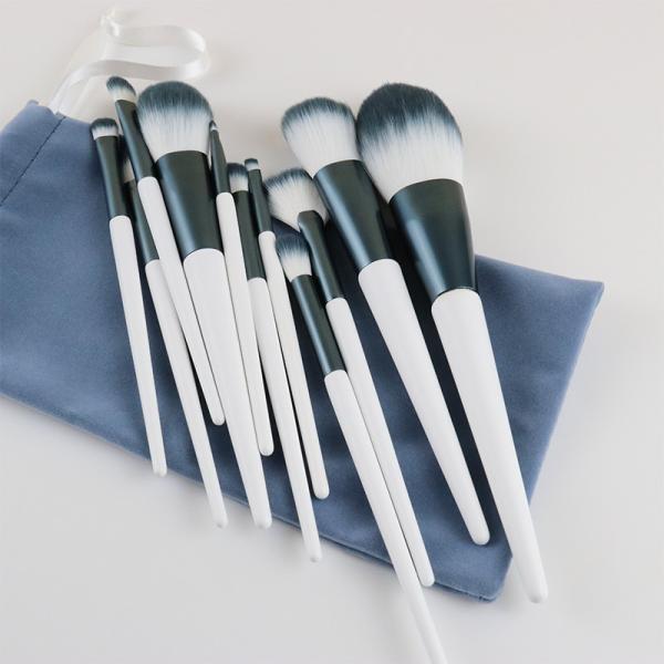 Charming Beauty Makeup Brush Blue Vegan Blending Brush With Cotton Bag