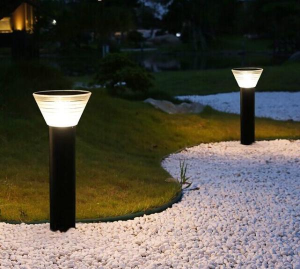 Aluminum 20W Solar Powered Lawn Lights Painted Matte Solar Garden Lamps