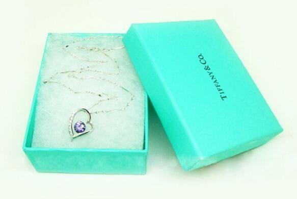wholesale Custom logo dragon luxury cosmetic packaging paper gift box,wedding paper jewellery white gift box with ribbon