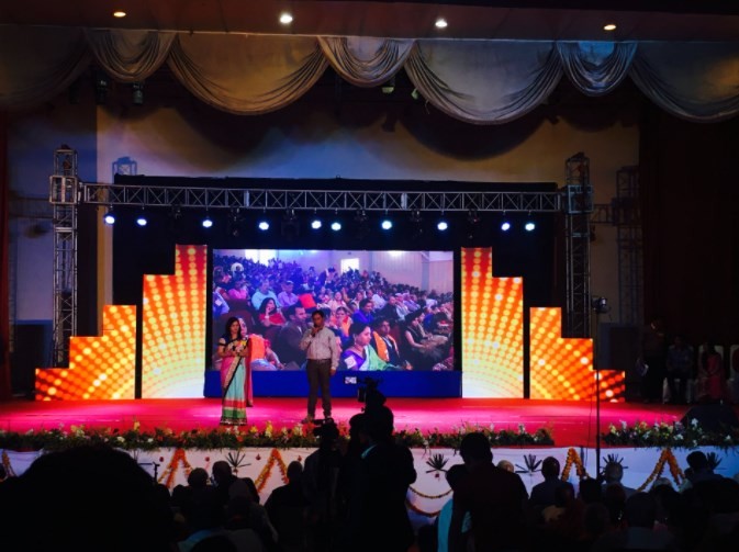Customized Sizes LED Dance Floor IP65 Lightweight For Commercial Events