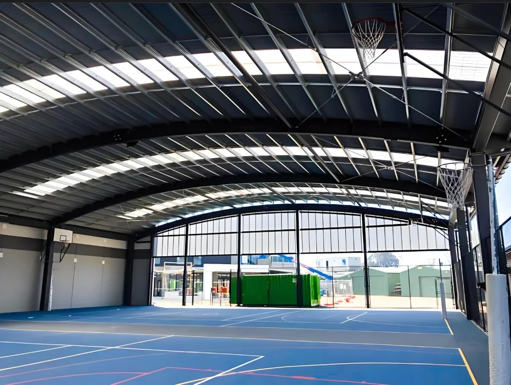 Heavy-Duty Q235B and Q355B Steel Truss with 50+ Years Lifespan and Up to 30 Meters Spanlength for Stadium Construction