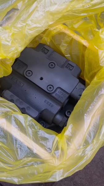 KYB MSF-340VP hydralic travel motor final drive for Hitachi excavator ZX850/870