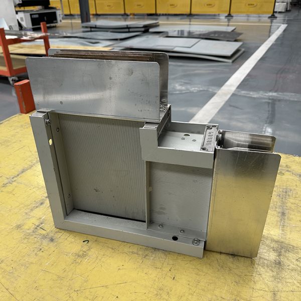 高強度耐火性鋳造樹脂プラグインバスダクトバスウェイ電気