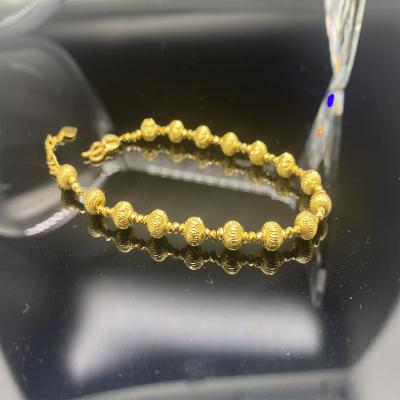 Luxurious 18K Yellow Gold Heart Bracelet