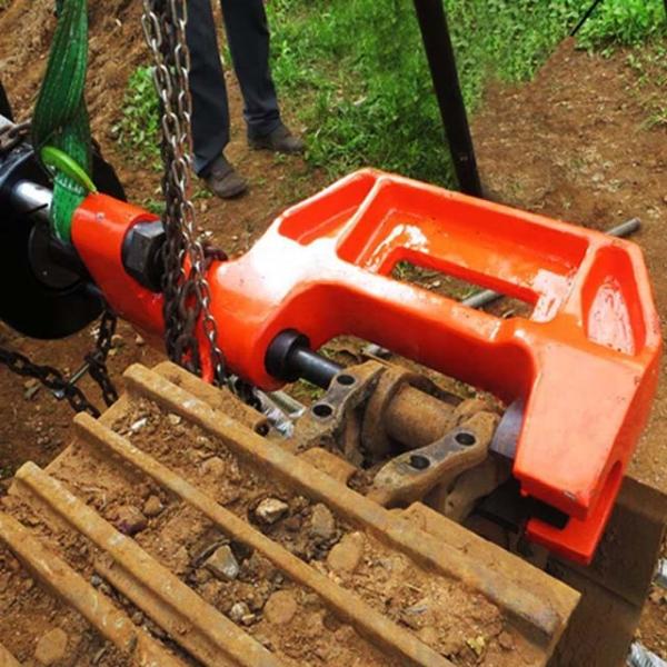Portable Hydraulic Track Link Pin Press Pusher Machine for 20T-60T Excavator and Dozer Yellow