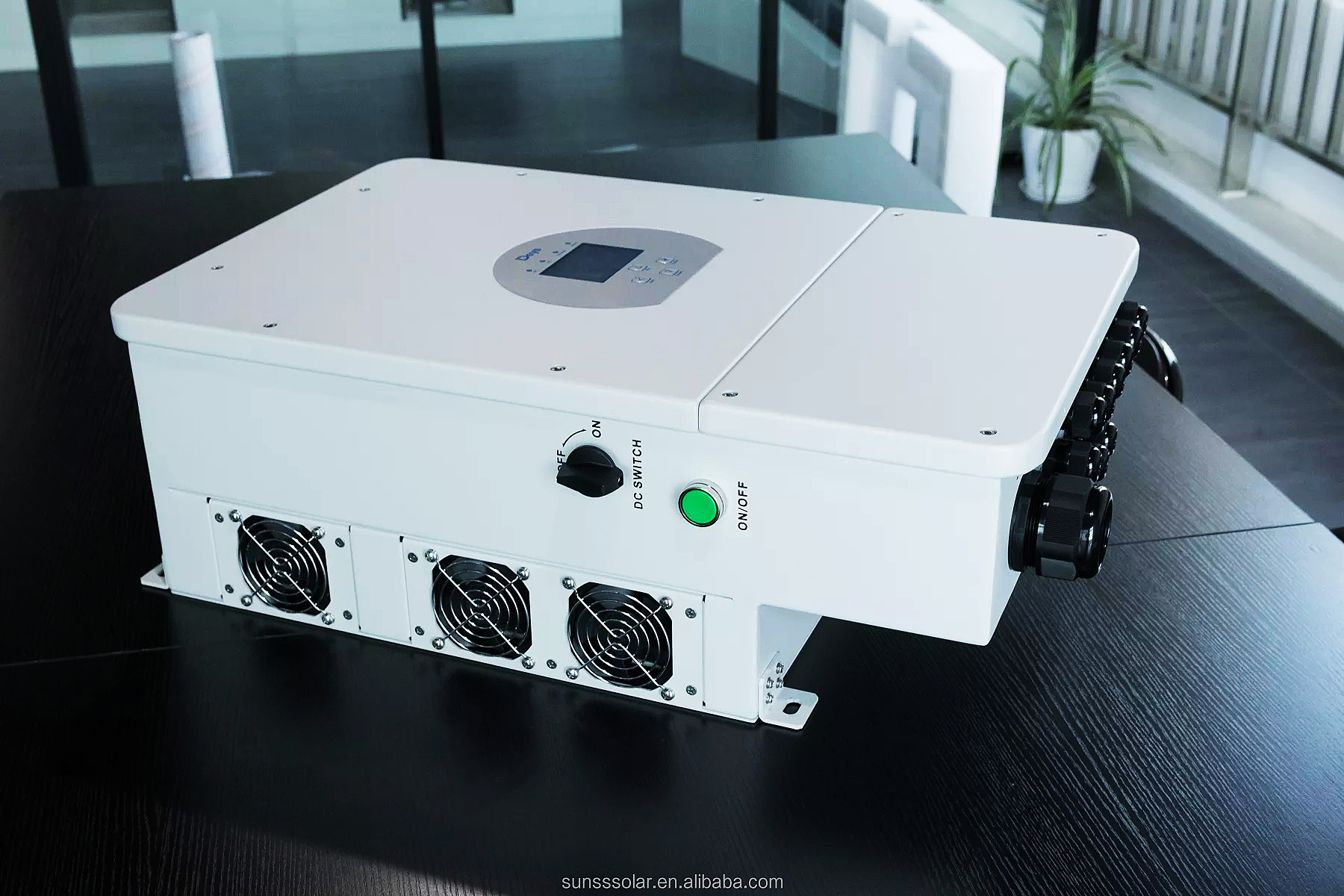 Гибридный инвертор высокого напряжения Deye SUN-12K-SG01LP1-EU AC 230V