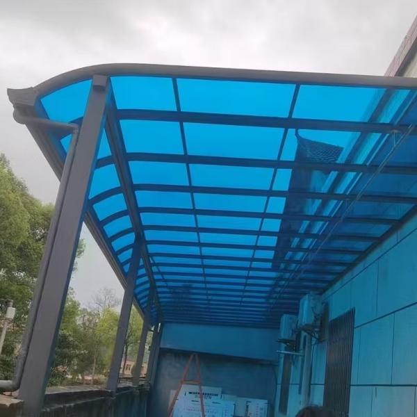 Blue Polycarbonate Solid Sheet Smooth Surface 100% Virgin Polycarbonate Resin Customizable Thickness UV Protection Included
