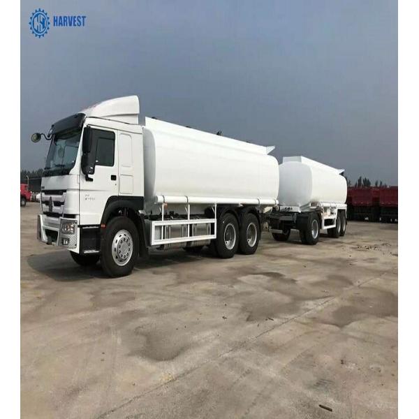 Грузовик нефтяного нефтян дизельного масла отсеков Sinotruk 6x4 371hp 28000L 4