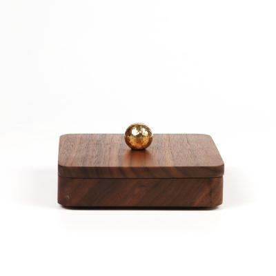 Customized Color Square Luxury Jewelry Box Walnut Wooden Box With Lid Gift Packaging