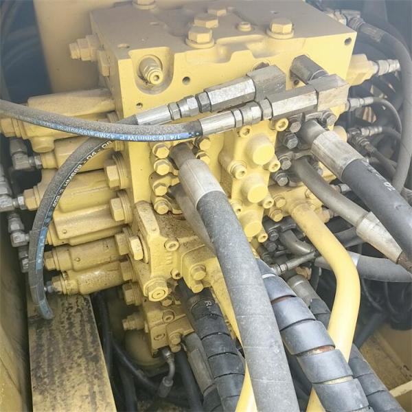 Secondhand Japan Komatsu PC220 Excavator 22000 KG Machine Weight 4218 Working Hours