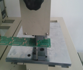 PCB v Genitec отрезал машину легкая деятельность v отрезала машину машины v PCB Depaneling калибруя для PCB ZM30-P