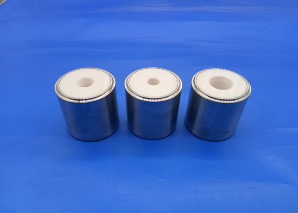High Pressure Wear Resistant Zirconia Ceramic To Metal Shaft Bearing / Zro2 Sleeve / Bushing