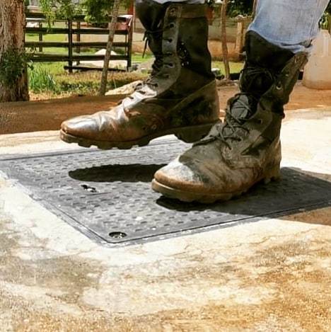 SMC Manhole Cover 20+ Years Life Lightweight Anti-Corrosion