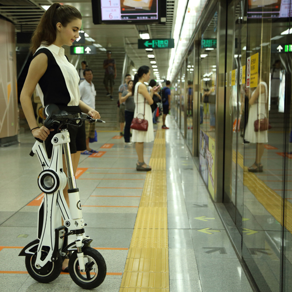 250w Folding Scooter For Adults With Brushless Gearless Motor