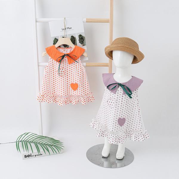As meninas frescas pequenas do vestido da lapela da roupa do vestido das crianças bonitas do doce de verão vestem-se