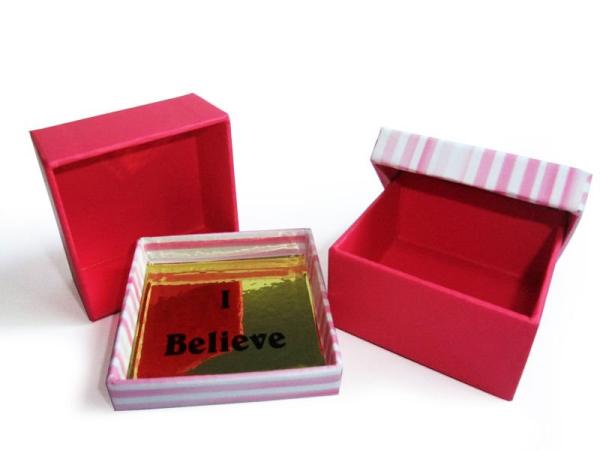 La boîte de papier faite sur commande a ridé l'impression de boîte pour des bijoux, chocolat, cosmétique, emballage de cadeau