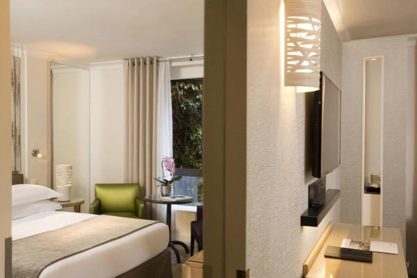 South Africa hotel interior furniture from China factory for guestroom bed set with sofa in leather upholstered and wood