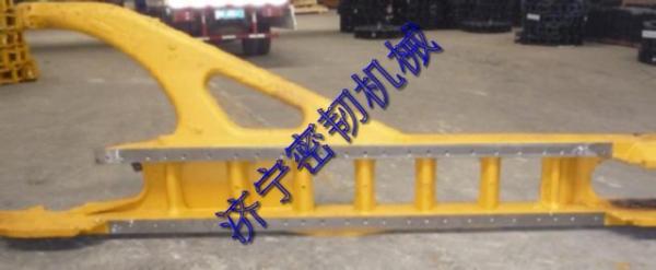 supply komatsu D85 truck frame