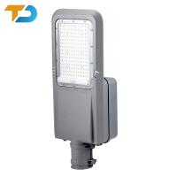 Produits de allumage solaires en aluminium 60w 80w 100w tout dans un réverbère solaire mené intégré