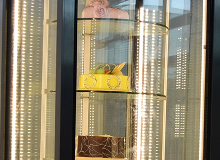 2~8°C Upright Aluminium Frame Glass Dessert cake Showcase