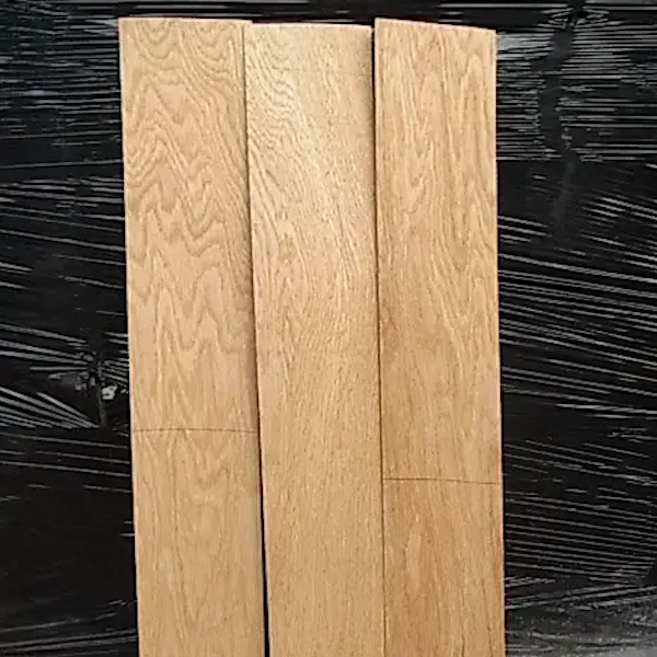 Smooth White Oak Panels , Fireproof 1220mm*2440mm Oak Wood Veneer For Flooring