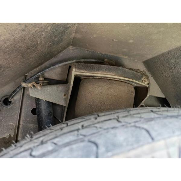 Используемый дракон фургонов челнока золотой использовал коммерчески автобус XML6857 Yuchai YC6J 34seats 2017