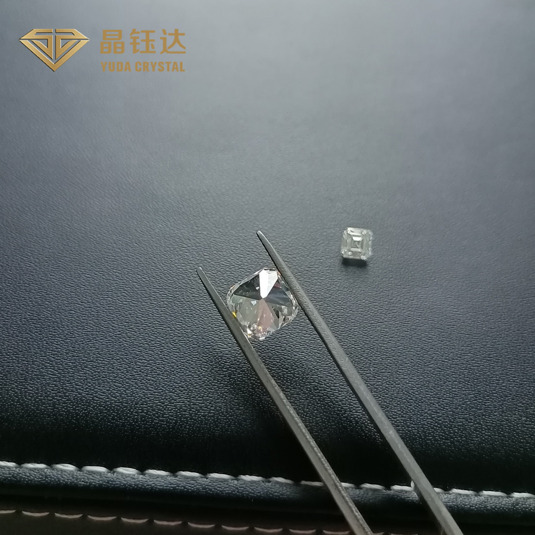 выросли лабораторией, который свободный отрезок валика диаманта 1.0ct ПРОТИВ Hpht/Cvd